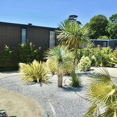 Mobil-home Grand Confort: 2 Ch, Piscine, A 200m, Parking, Wifi - Fr-1-361a-96 Holiday home *