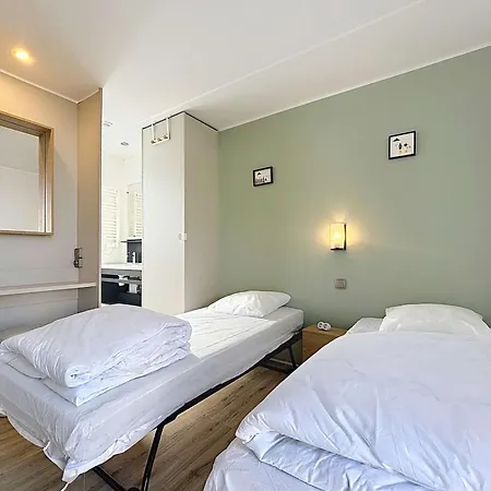 Mobil-home Grand Confort: 2 Ch, Piscine, A 200m, Parking, Wifi Jullouville-les-Pins