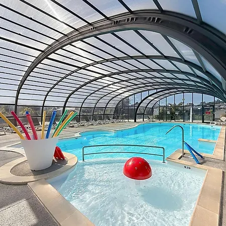 Mobil-home Grand Confort: 2 Ch, Piscine, A 200m, Parking, Wifi - Fr-1-361a-96 *