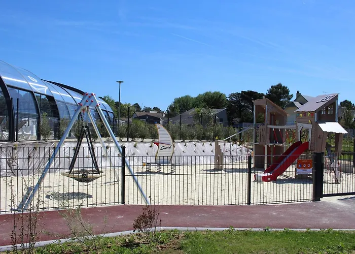 Vakantiehuis Mobil-home Grand Confort: 2 Ch, Piscine, A 200m, Parking, Wifi - Fr-1-361a-96