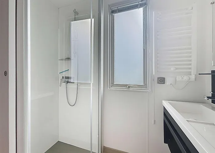 Mobil-home Grand Confort: 2 Ch, Piscine, A 200m, Parking, Wifi - Fr-1-361a-96 Vakantiehuis